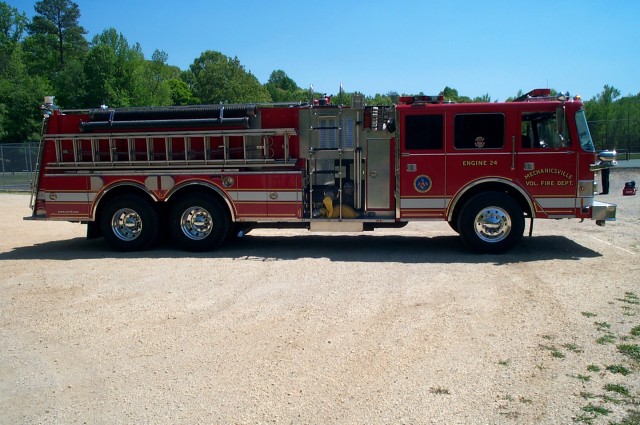 Engine 24 at the Country Lakes Ballfields