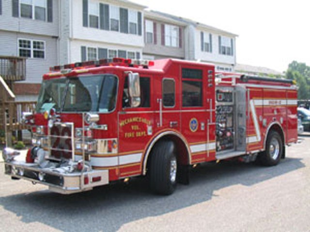 The Wagon works a townhouse fire in the first due.