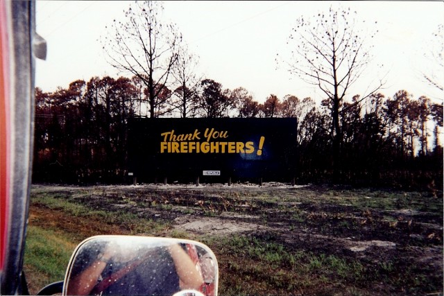 Florida residents thank firefighters that fought the wildfires in the 90's