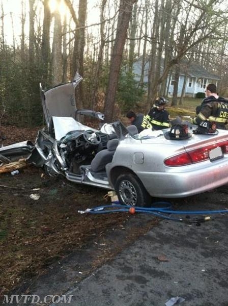 Extrication in Country Lakes - Mechanicsville VFD